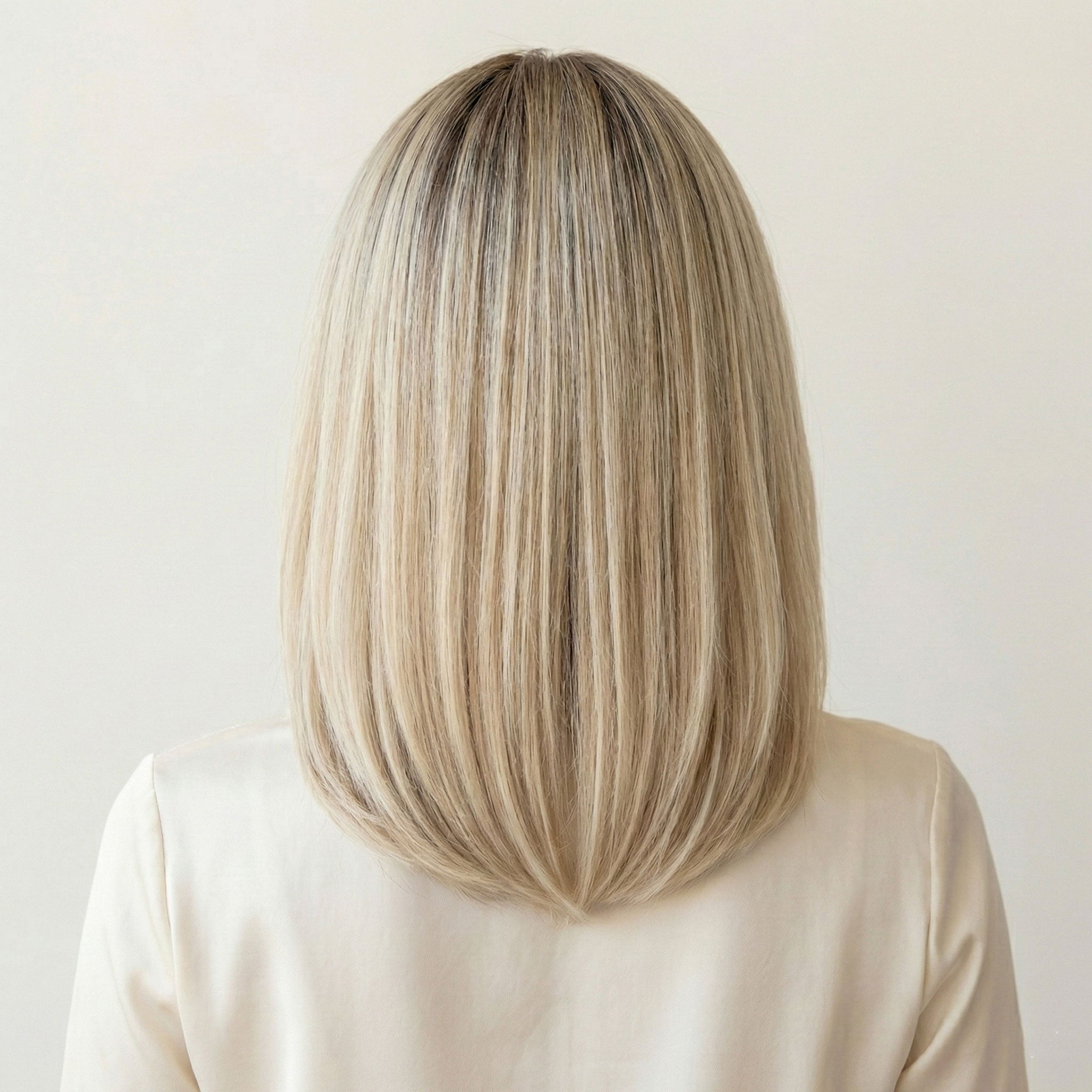 Perruque-Naturelle-Blonde-Carre-Mi-Long-Sandrine-dos