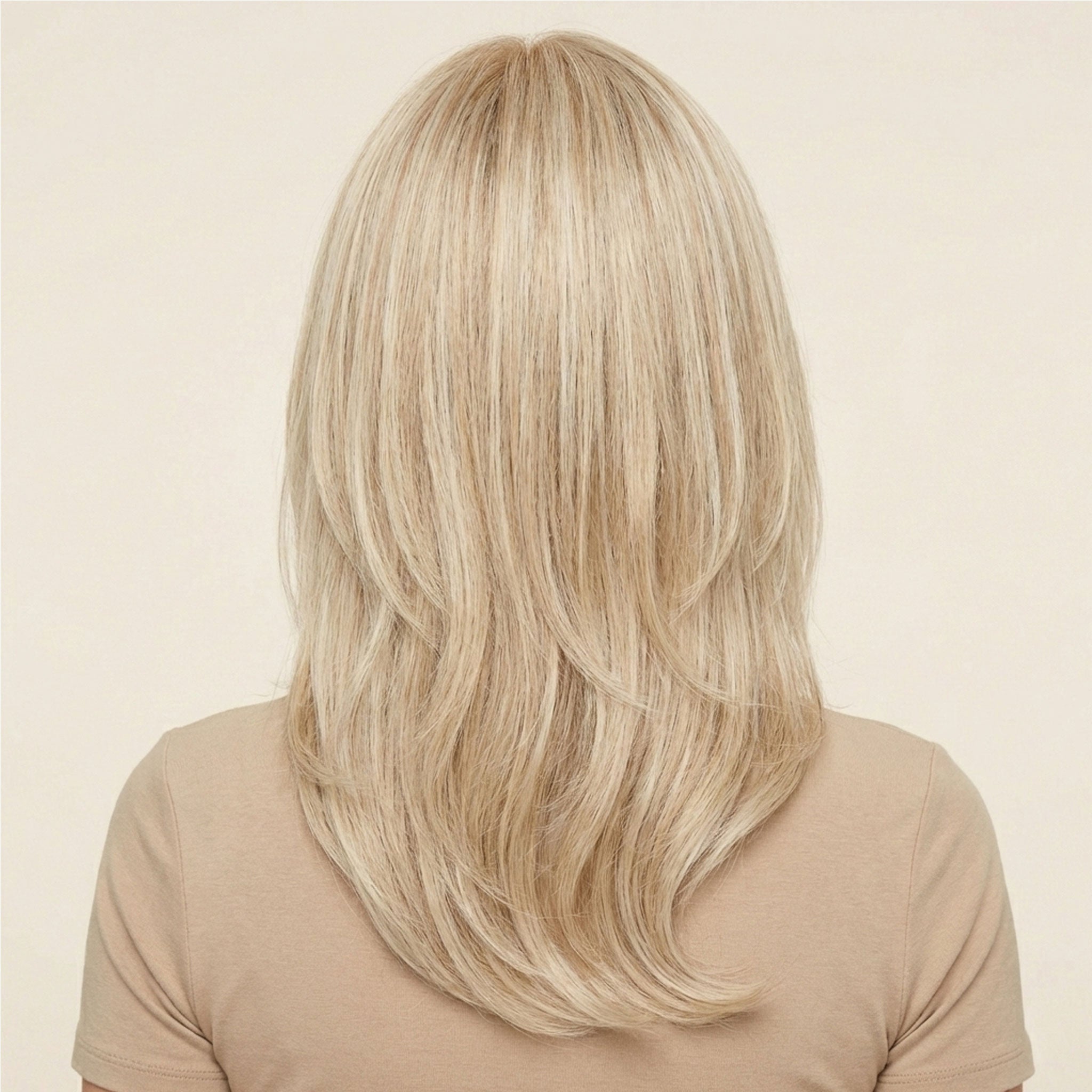 Perruque Synthétique Blonde Mi-Longue - Margaux - dos