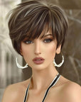 Perruque Synthétique Brune Mèches Grise Courte - Samantha