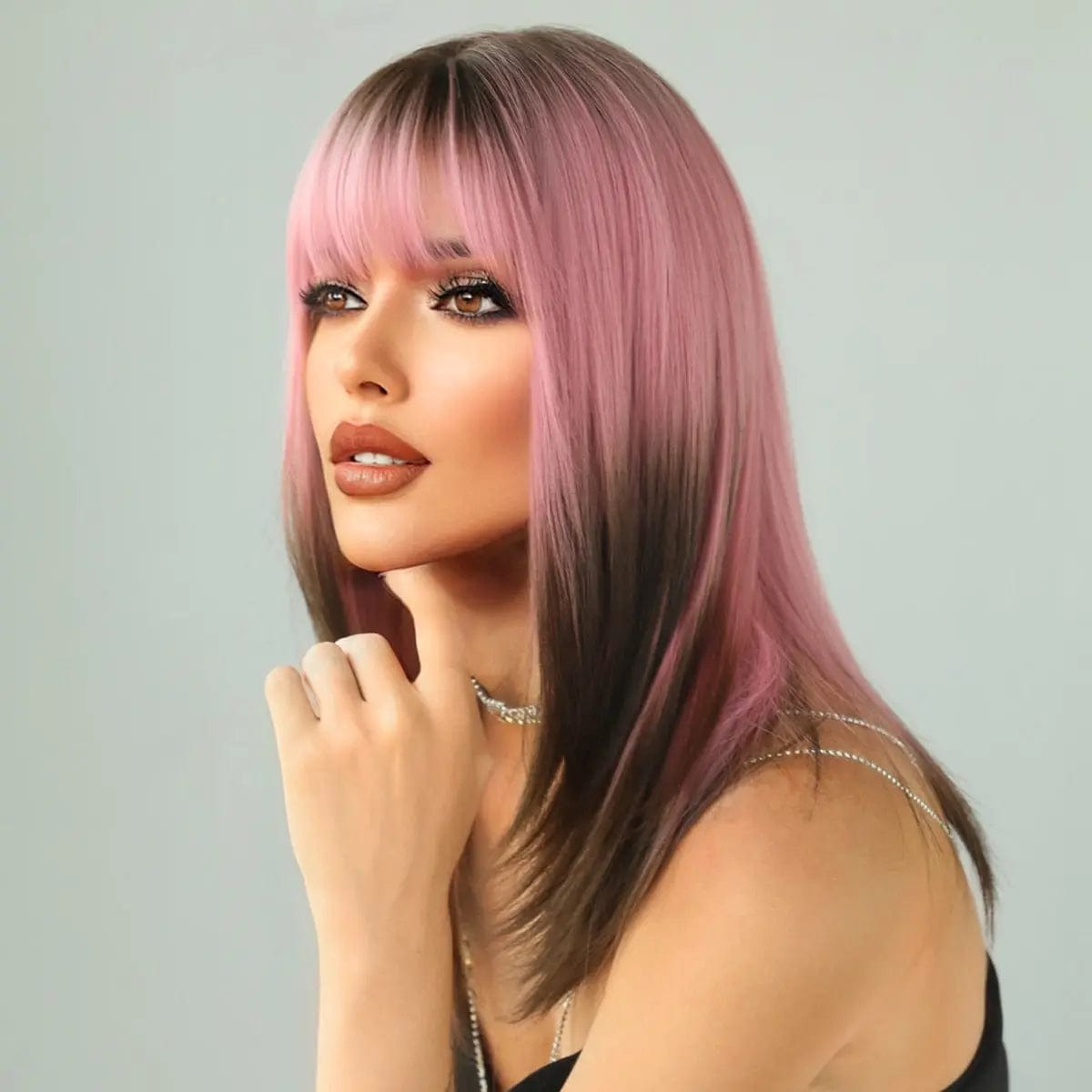 Perruque Synthétique Rose Mi-Longue - Kalliope - Perruque Femme