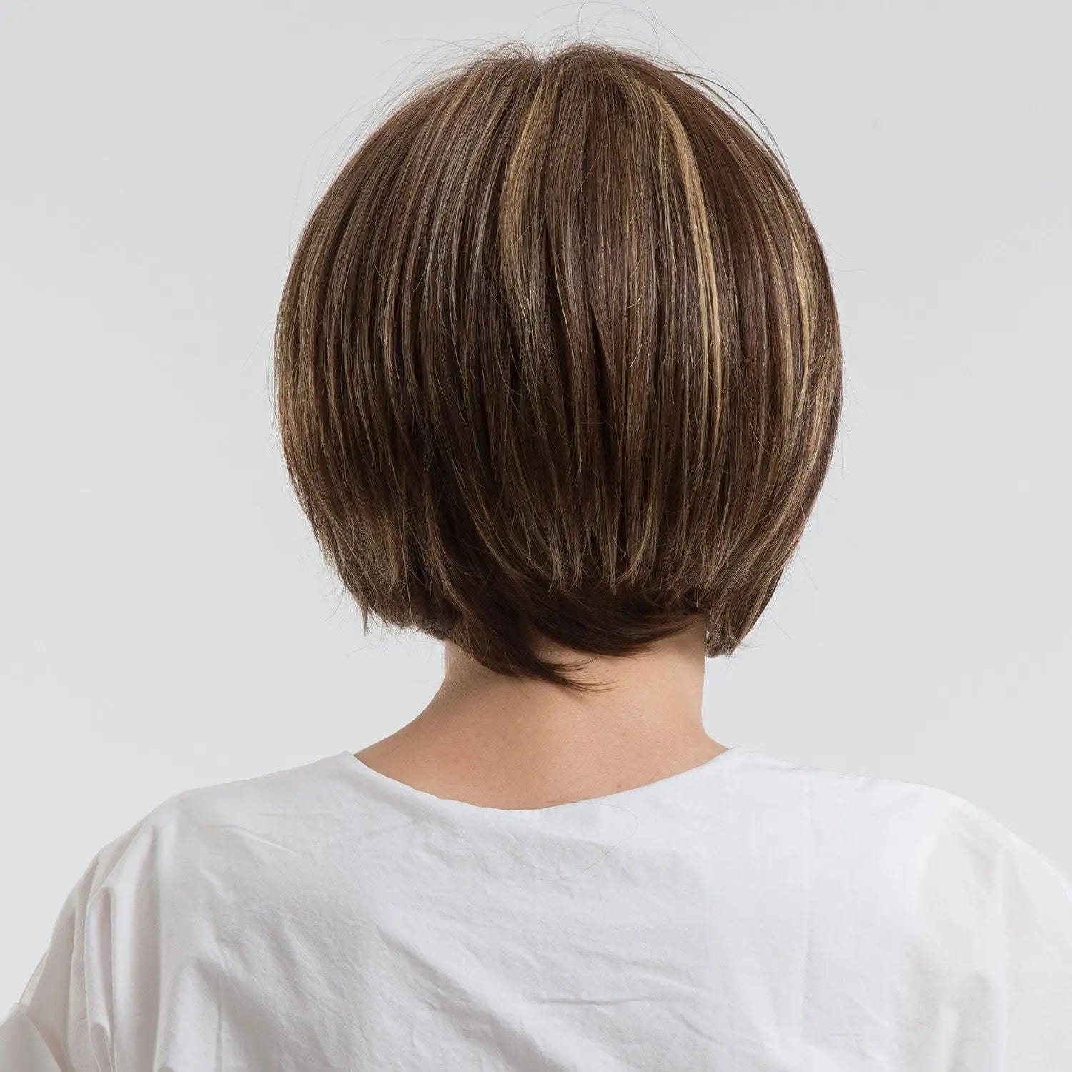 Perruque Semi naturelle Brune Courte - Quinta - Perruque Femme