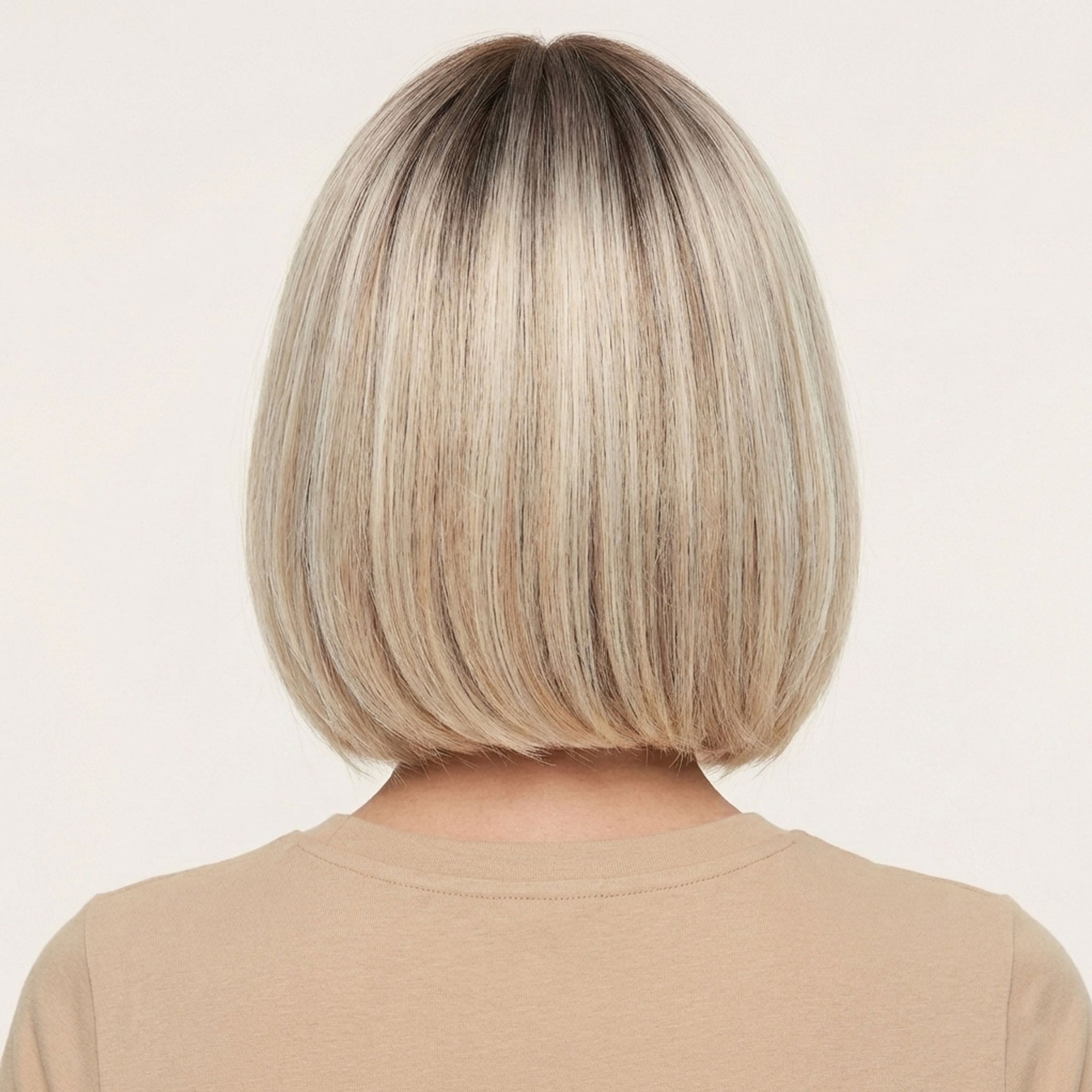 Perruque Synthétique Blonde Carré Court - Éloïse - dos