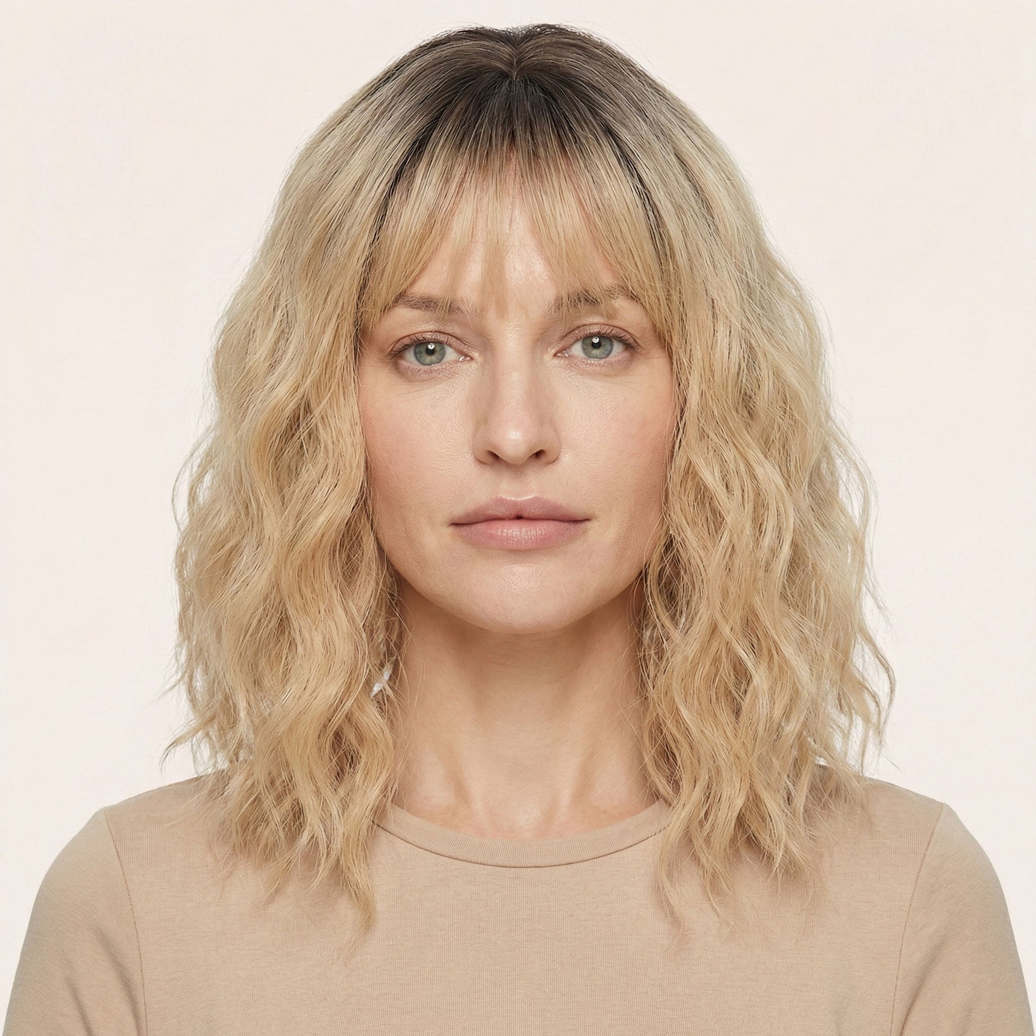 Perruque Synthétique Blonde Carré Mi-Long - Calypso