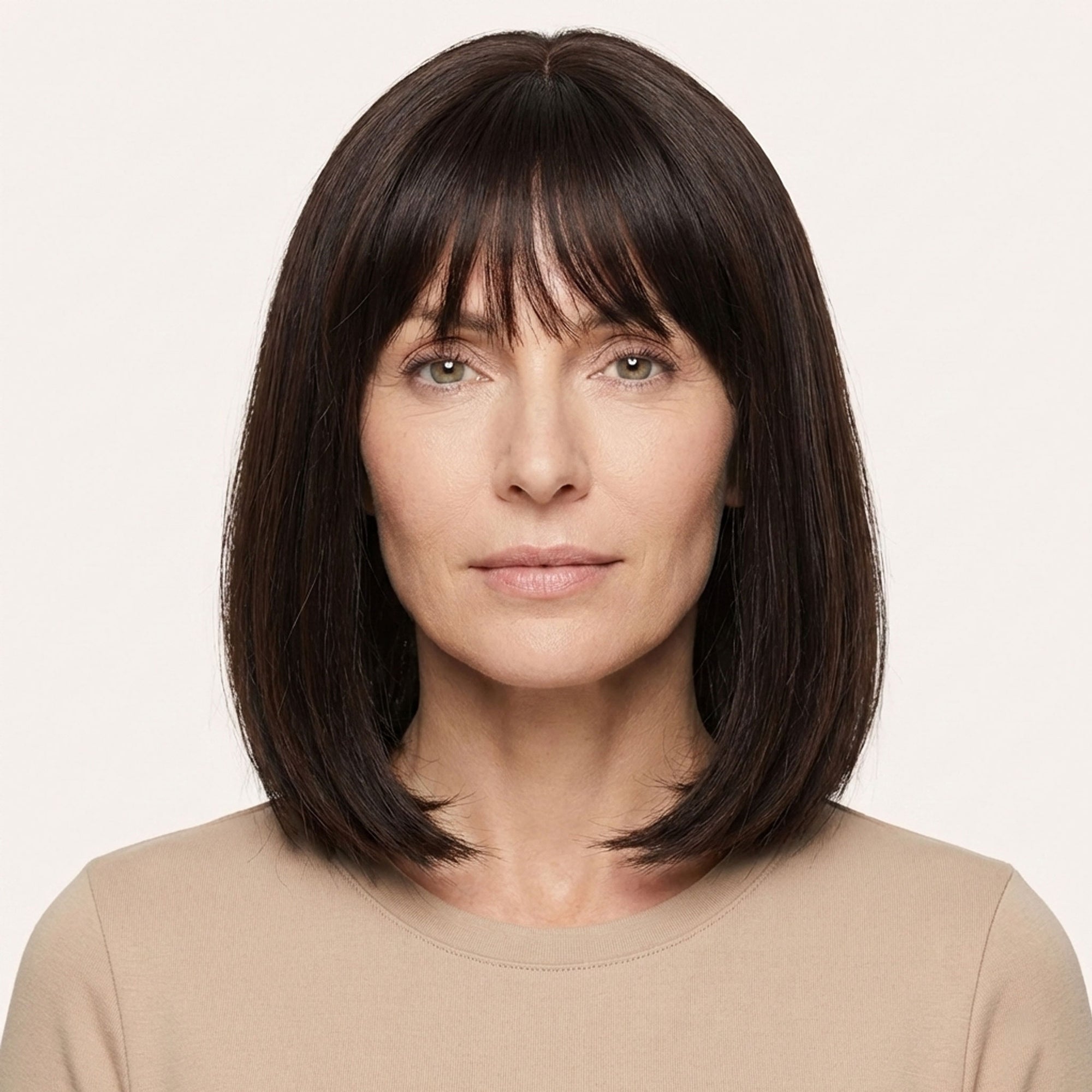 Perruque Synthétique Brune A Frange Mi-Longue - Karima