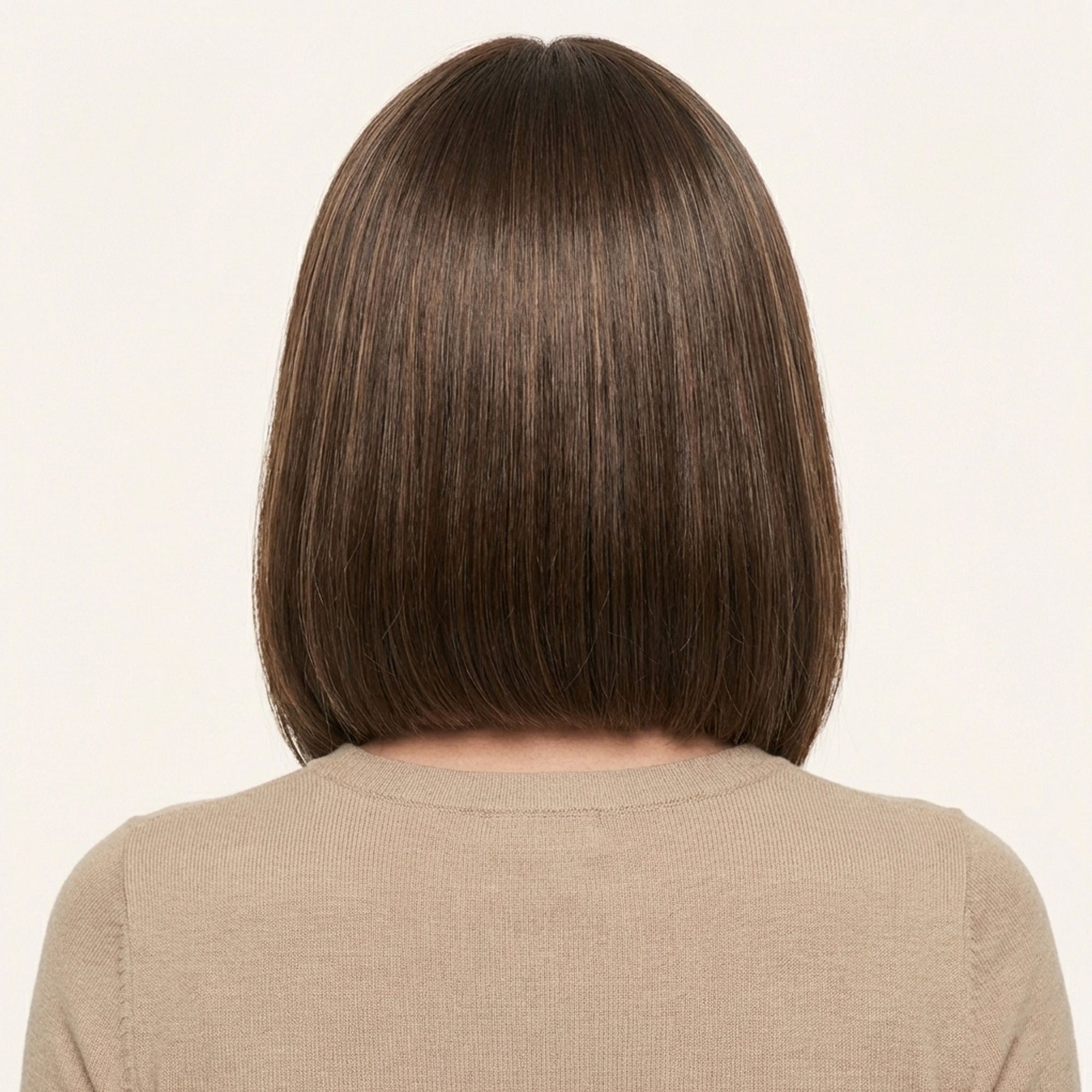 Perruque Synthétique Brune Carré Court - Amandine - dos