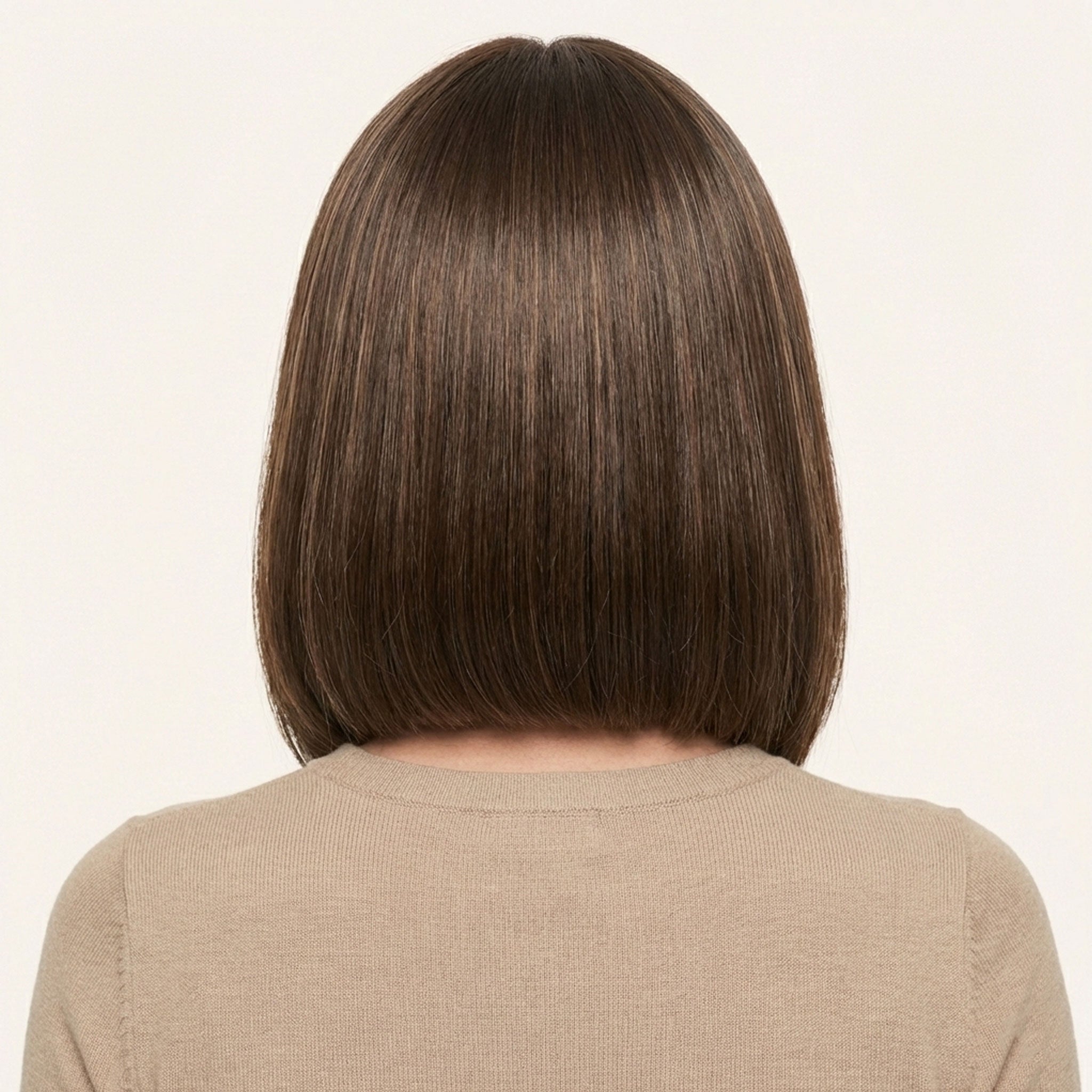 Perruque Synthétique Brune Carré Court - Amandine - dos