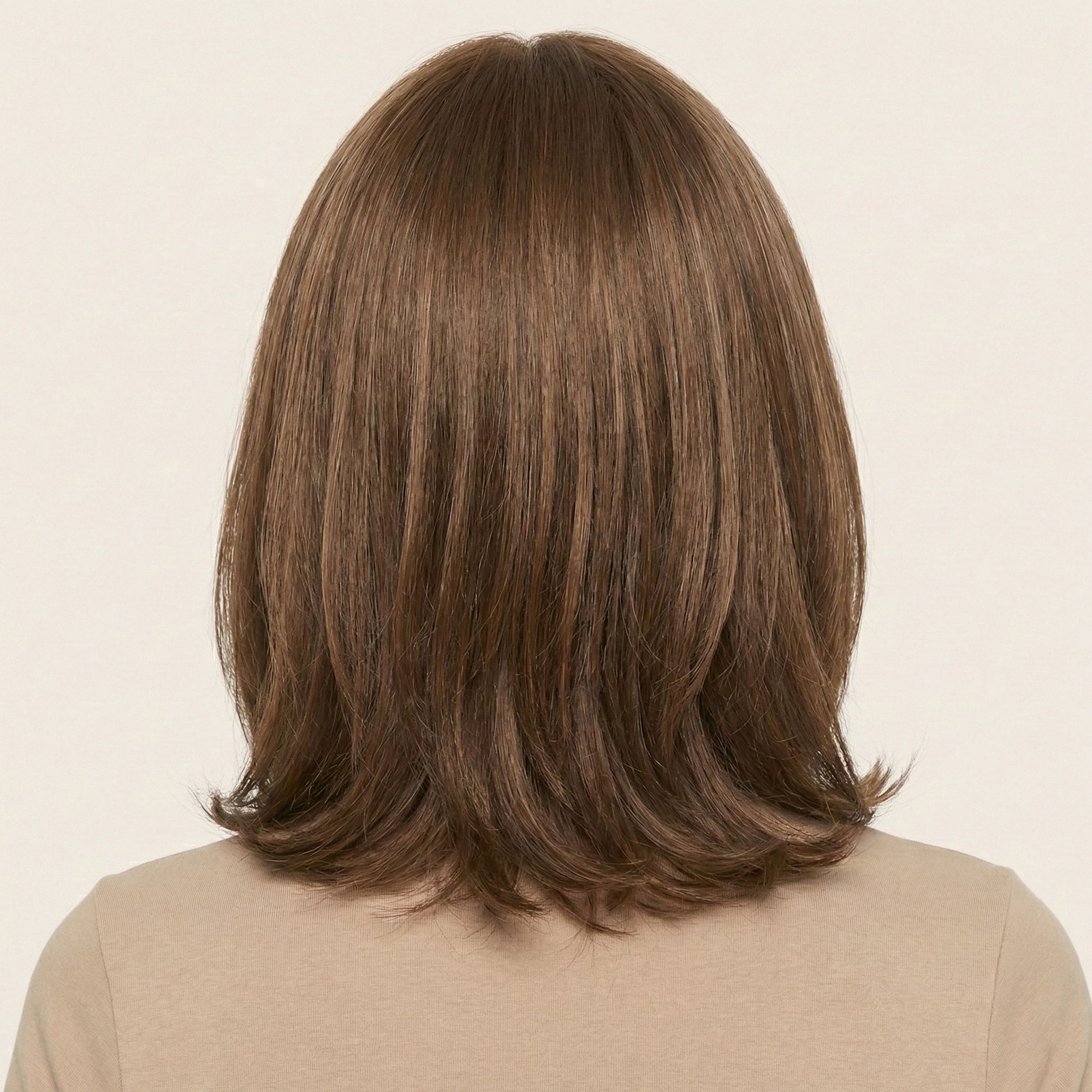 Perruque Synthétique Brune Carré Court - Manon - dos