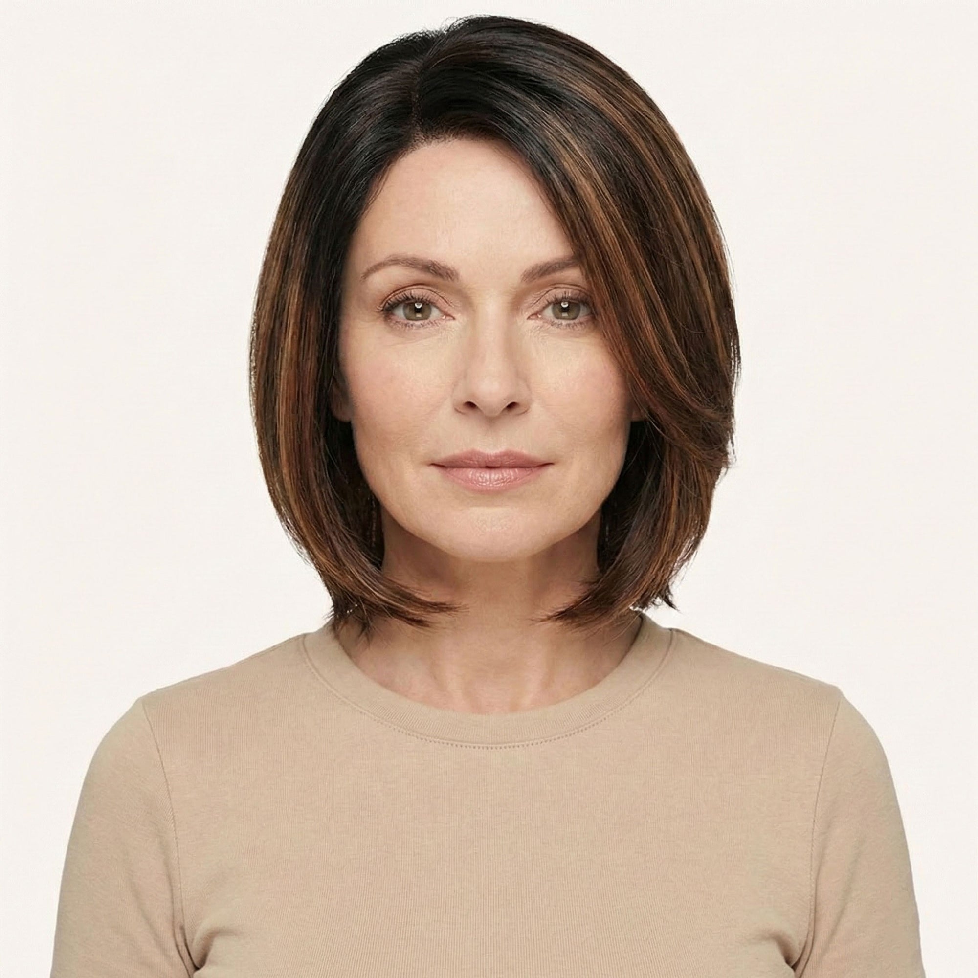 Perruque Synthétique Brune Carré Court - Oralia