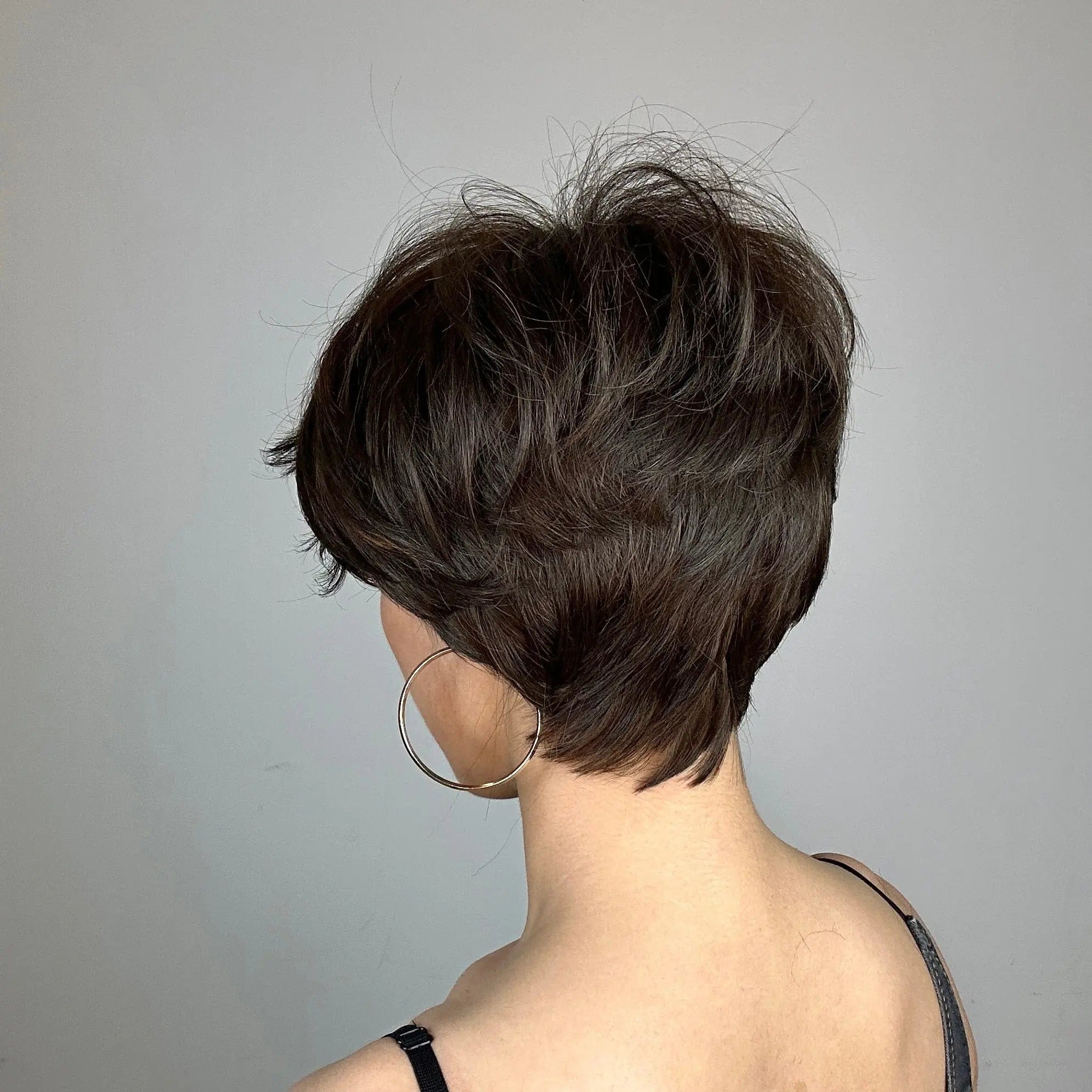 Perruque Synthétique Brune Courte - Yolaine - Perruque Femme