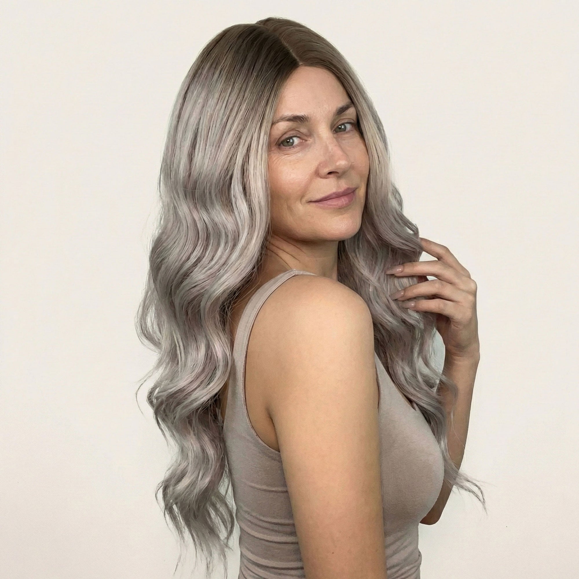 Perruque Synthétique Grise Longue - Valeska