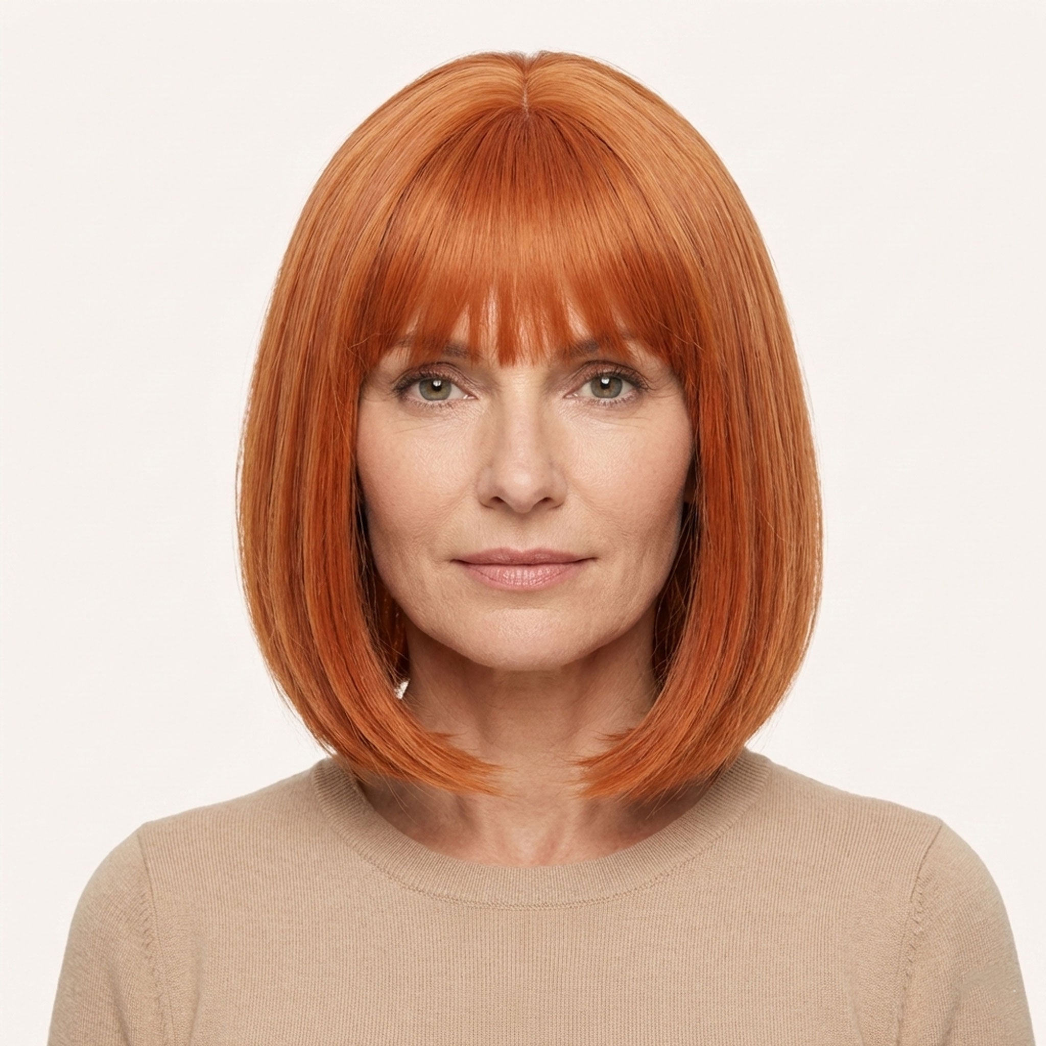 Perruque Synthétique Rousse A Frange Mi-Longue - Léonore